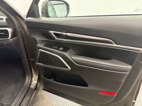 Used 2025 Kia Telluride S FWD image 15