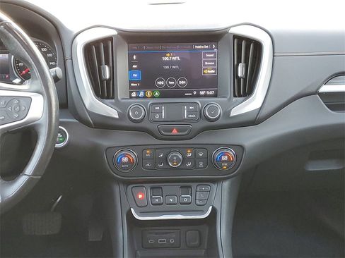 Used 2020 GMC Terrain SLT w/ Preferred Package image 30
