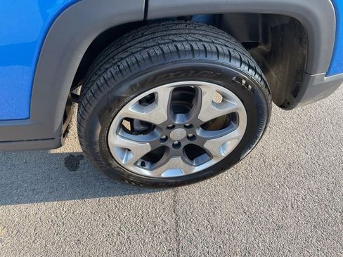 Used 2020 Jeep Compass Limited image 12