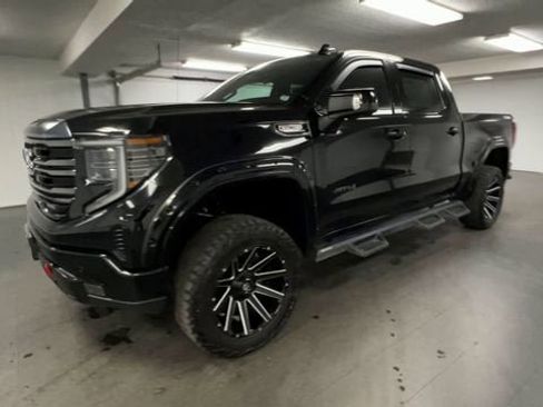 Used 2022 GMC Sierra 1500 AT4 w/ AT4 Premium Package image 4