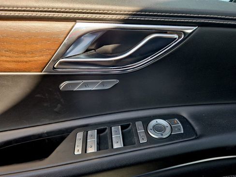 Used 2024 Genesis GV80 2.5T image 22