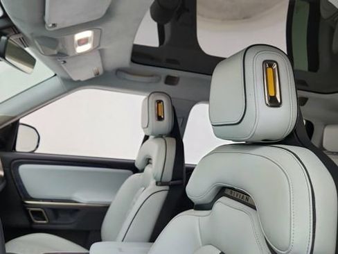 Used 2024 Rivian R1S Adventure image 37