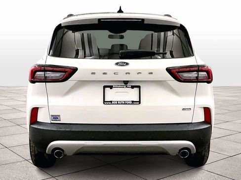 Used 2025 Ford Escape SE w/ PHEV Premium Package image 4
