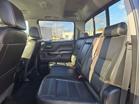 Used 2018 GMC Sierra 2500 Denali image 16