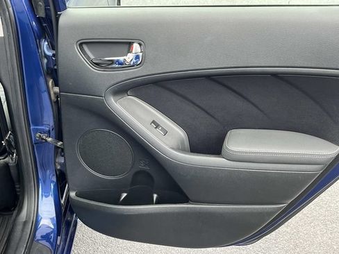 Used 2018 Kia Forte S w/ S Technology Plus Package FWD image 18
