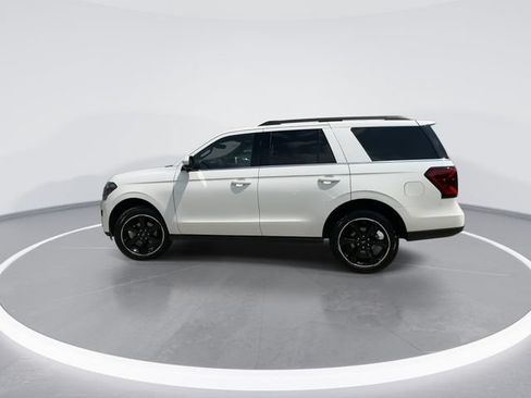 Used 2023 Ford Expedition Limited AWD/4WD image 4