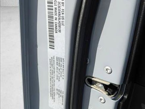 Used 2020 Dodge Charger SXT w/ Blacktop Package image 23