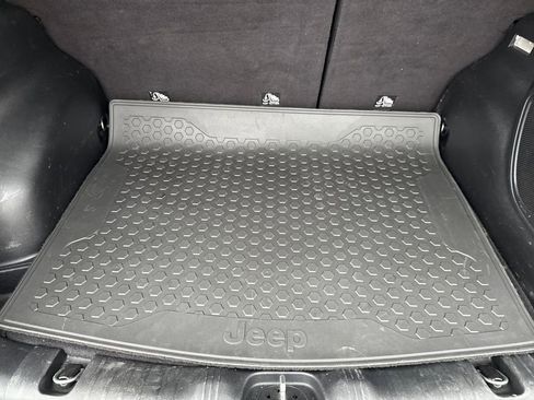 Used 2018 Jeep Compass Trailhawk image 34