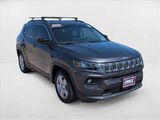 Used 2022 Jeep Compass Latitude image 3