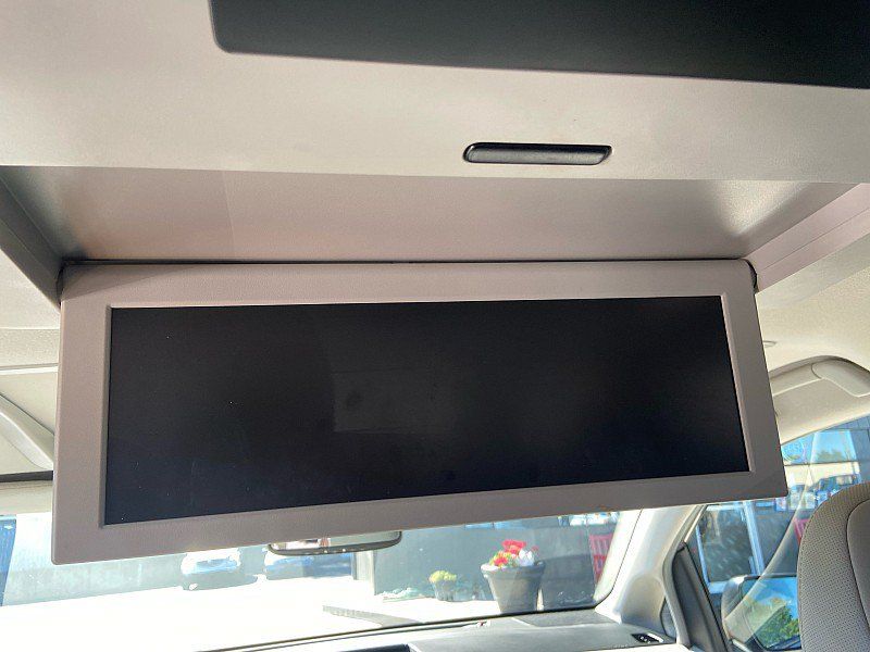 Used 2012 Toyota Sienna XLE w/ Entertainment Pkg FWD image 34