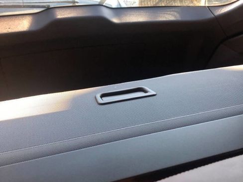 Used 2019 Porsche Cayenne Turbo w/ Sportdesign Package image 20