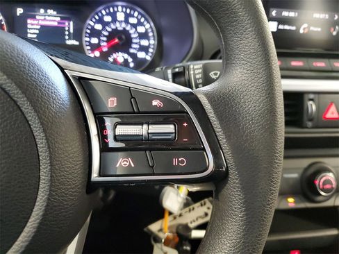 Certified 2024 Kia Forte LXS w/ LXS Technology Package image 21