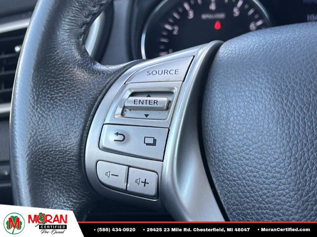 Used 2015 Nissan Rogue SL AWD/4WD image 25