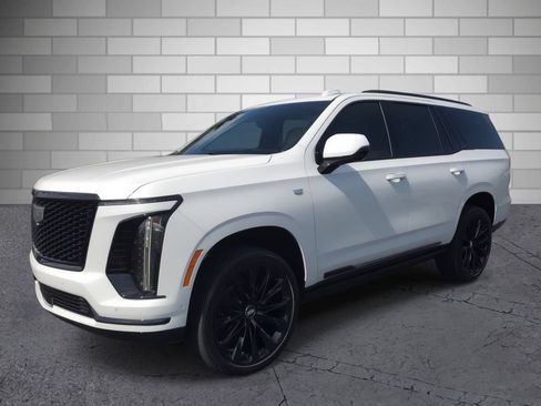 Used 2026 Cadillac Escalade Platinum Sport w/ LPO, ONYX Package AWD/4WD image 2