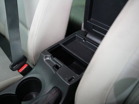 Used 2015 MAZDA MAZDA3 i Touring image 29