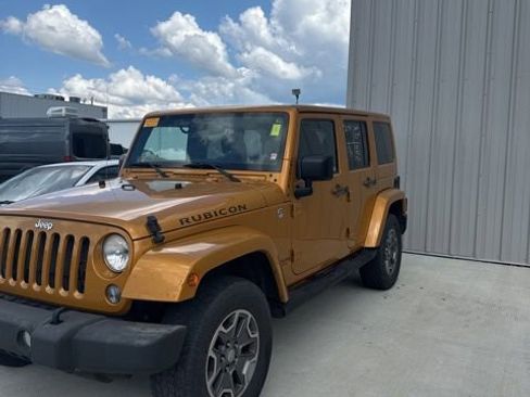 Used 2014 Jeep Wrangler Unlimited Rubicon w/ Connectivity Group AWD/4WD image 1