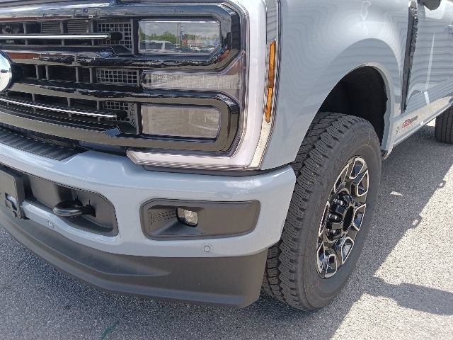 New 2026 Ford F250 Platinum AWD/4WD image 9