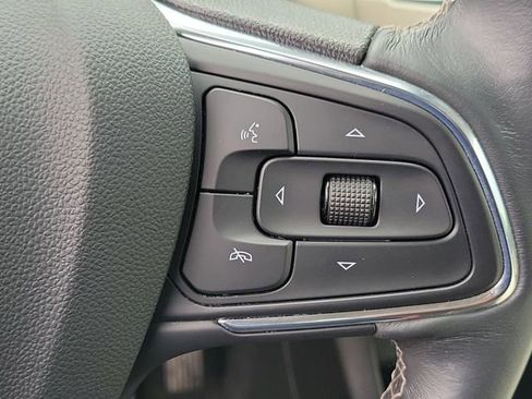 Used 2023 Buick Encore GX Preferred w/ Cold Weather Comfort Package FWD image 18