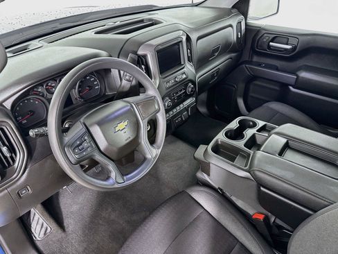 Used 2023 Chevrolet Silverado 1500 Custom AWD/4WD image 11