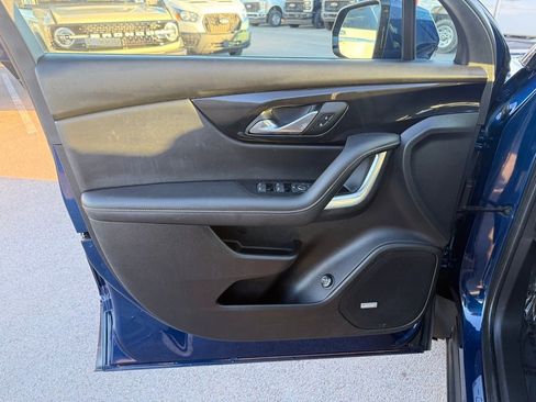Used 2023 Chevrolet Blazer Premier image 6