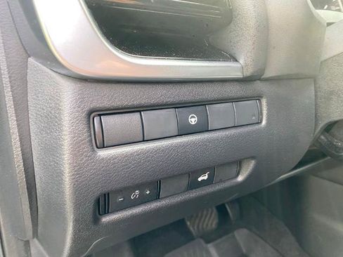 Used 2023 Nissan Rogue SL FWD image 17