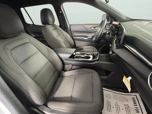 Used 2026 Chevrolet Equinox LT FWD image 33