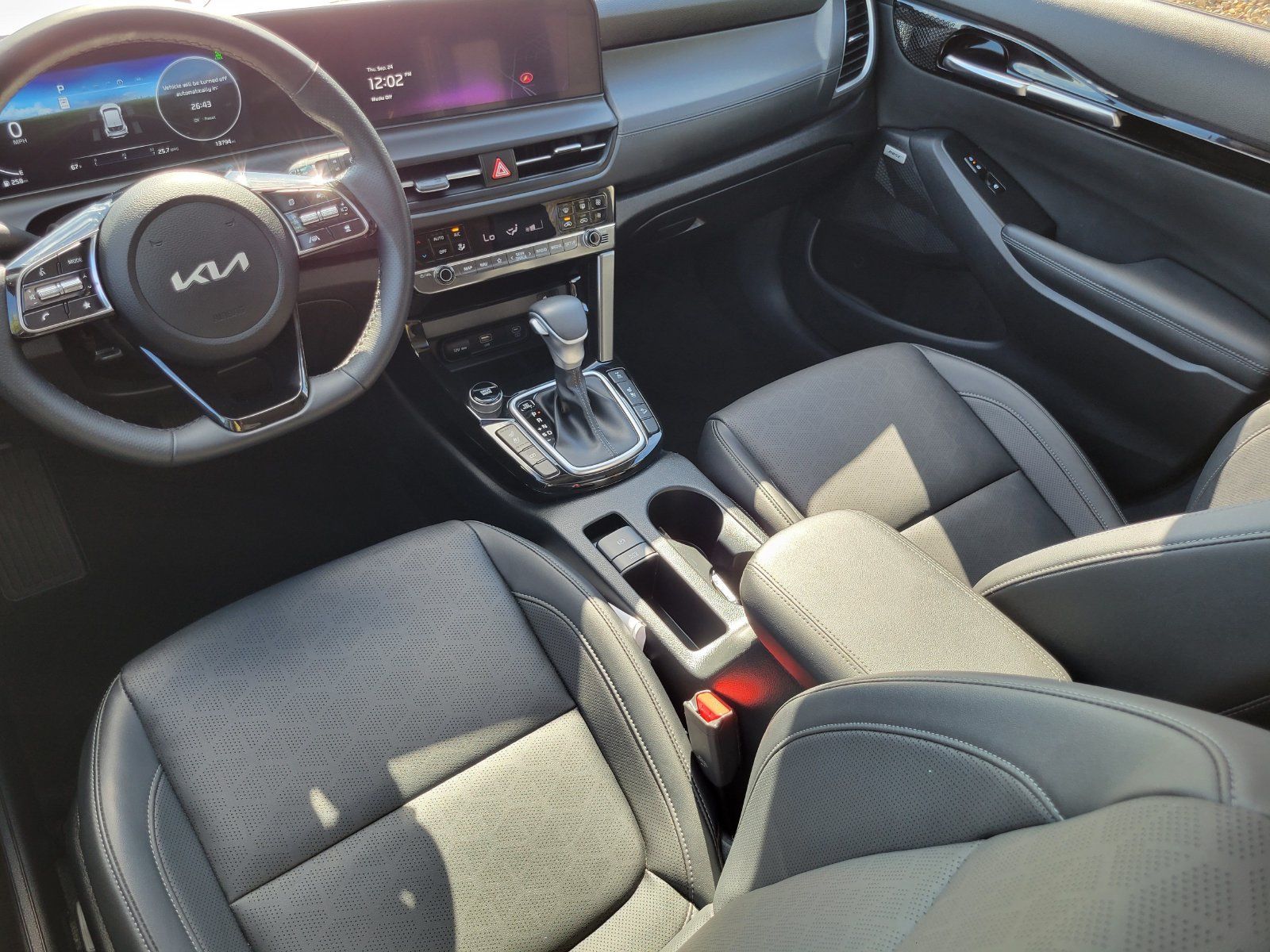 Certified 2024 Kia Seltos SX w/ SX Sunroof Package AWD/4WD image 26