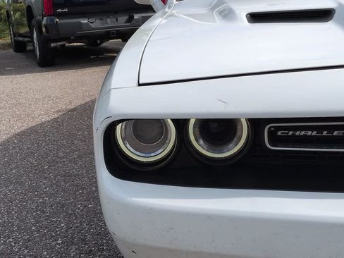 Used 2018 Dodge Challenger SXT RWD image 10