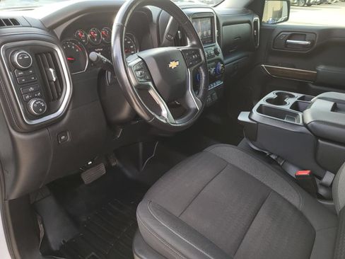 Used 2021 Chevrolet Silverado 1500 LT w/ Z71 Off-Road Package AWD/4WD image 21