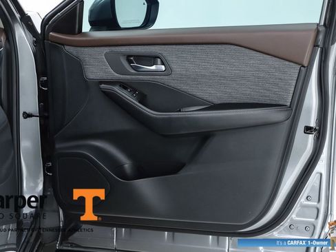 Used 2023 Nissan Rogue SV FWD image 31