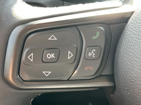 Used 2025 Jeep Wrangler Unlimited Rubicon AWD/4WD image 25