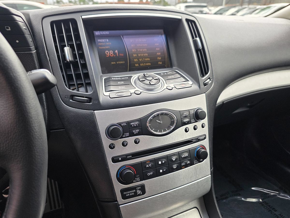 Used 2009 INFINITI G37 Sport w/ Premium Pkg RWD image 30