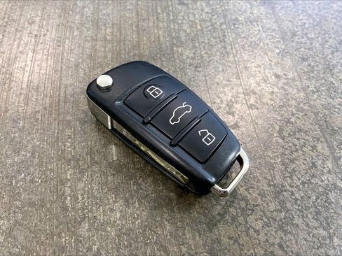 Used 2020 Audi Q3 2.0T Premium w/ Convenience Package image 11