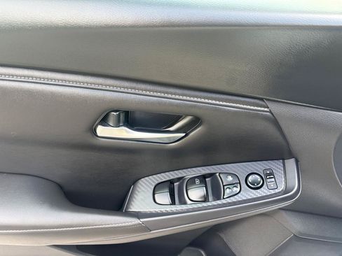 Used 2024 Nissan Sentra SV FWD image 10