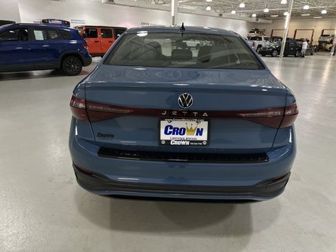 New 2026 Volkswagen Jetta SE FWD image 7