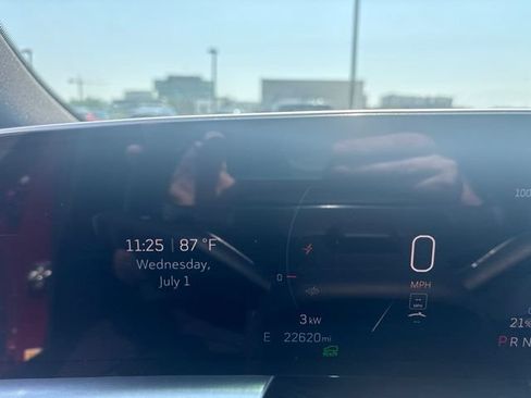 Used 2024 Cadillac Lyriq Luxury w/ LPO, Floor Liner Package AWD/4WD image 11