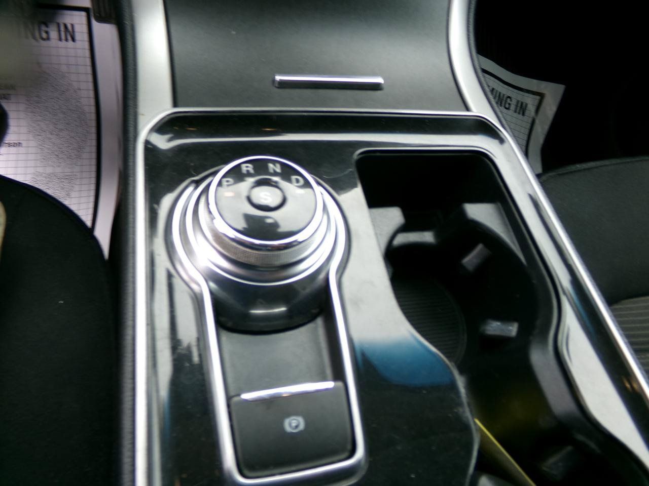Used 2019 Ford Edge SEL FWD image 13