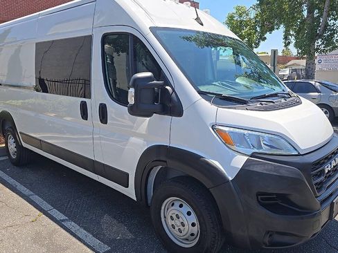Used 2023 RAM ProMaster 3500 FWD image 1