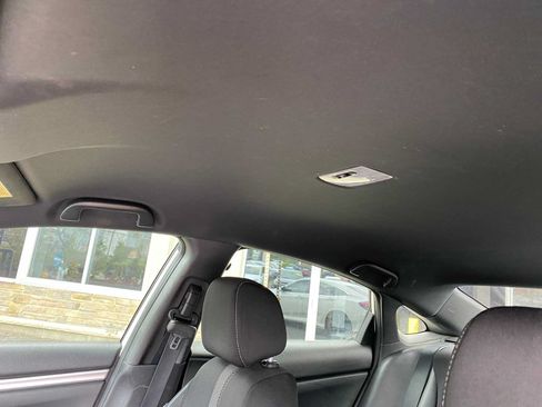 Used 2019 Honda Civic Sport image 24