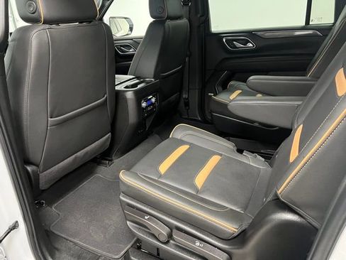 Used 2024 GMC Yukon XL AT4 w/ AT4 Premium Package AWD/4WD image 42