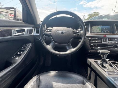 Used 2018 Genesis G80 3.8 RWD image 16