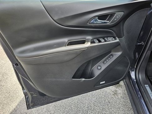 Used 2022 Chevrolet Equinox Premier image 17