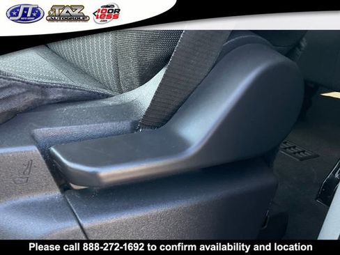 Used 2017 Ford Transit 150 XL image 11