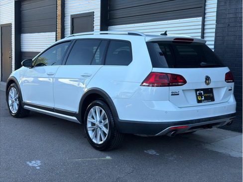 Used 2017 Volkswagen Golf Alltrack SE AWD/4WD image 8