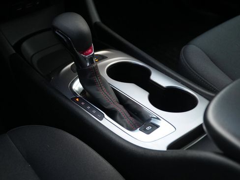 Used 2025 Chevrolet Malibu RS FWD image 21