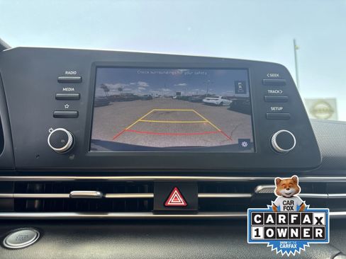 Used 2022 Hyundai Elantra SEL FWD image 24
