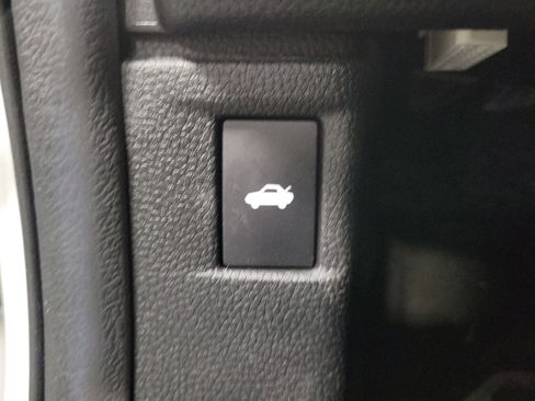 Used 2024 Honda Accord Sport image 18