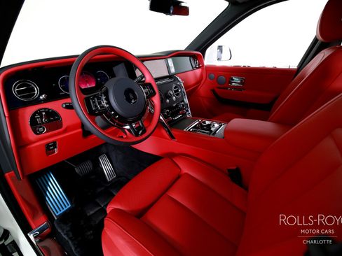 New 2026 Rolls-Royce Cullinan image 4