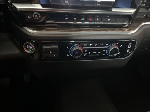 Used 2023 Chevrolet Silverado 1500 LT image 74