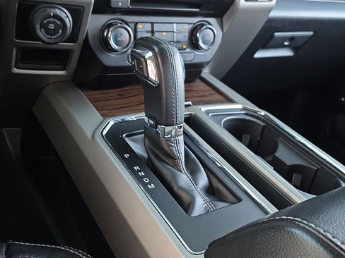 Used 2018 Ford F150 Lariat image 30